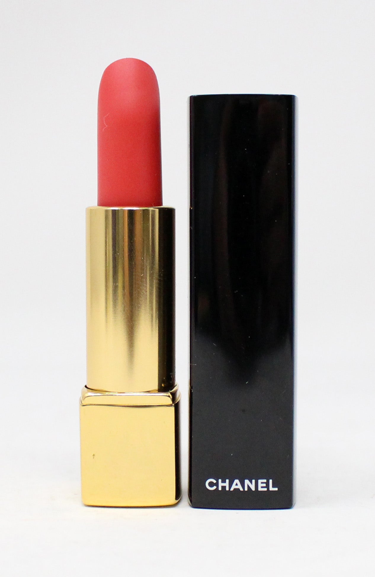 Chanel Rouge Coco Ultra Hydrating Lip Colour 43 La Favorite 0.12 Ounce Slight Imperfection