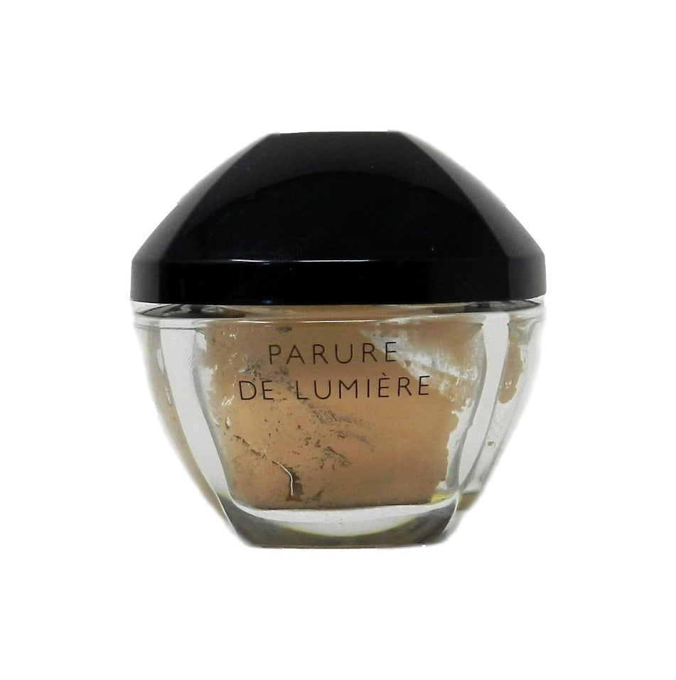Guerlain Parure De Lumiere Light-Diffusing Foundation SPF20 04 Beige .8 Ounce