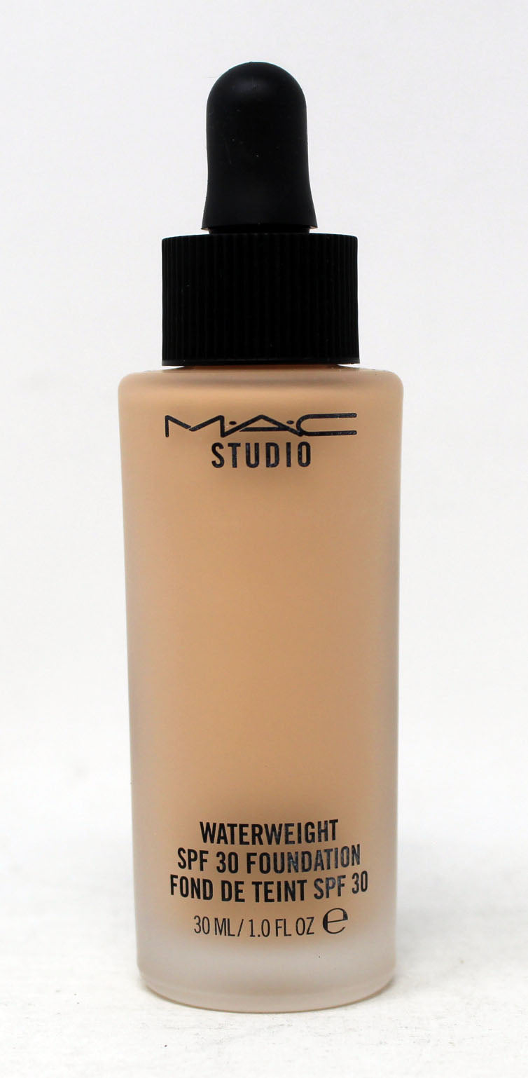 MAC Studio Waterweight SPF 30 Foundation NW18, 1 Ounce (Unboxed)