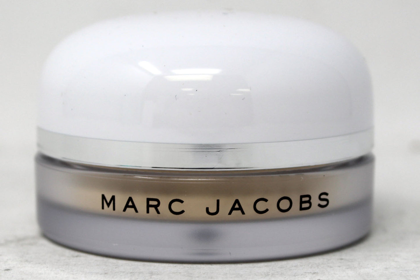 Marc Jacobs Finish Line Perfecting Coconut Setting Powder 34 Invisible 0.28 Oz