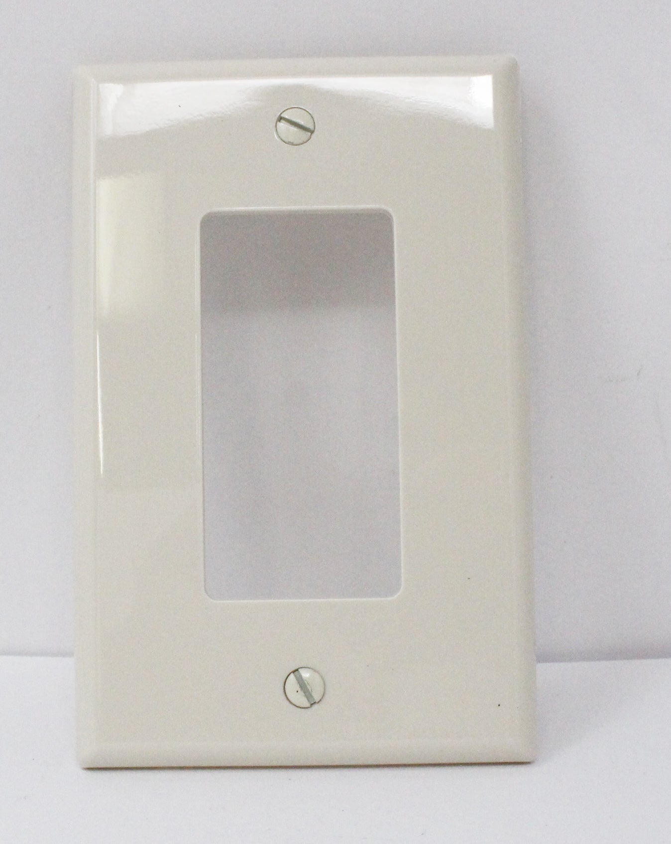 Leviton 1-Gang 1-Decora Midway Size Nylon Wallplate Light Almond (PJ26-T)