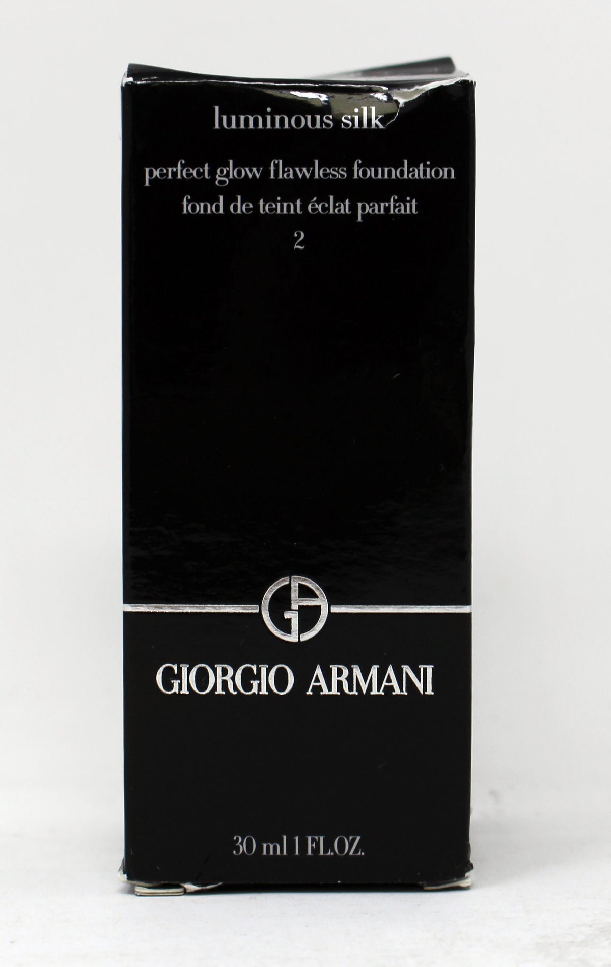 Giorgio Armani Luminous Silk Perfect Glow Flawless Foundation No. 2 Ivory 1 Ounce