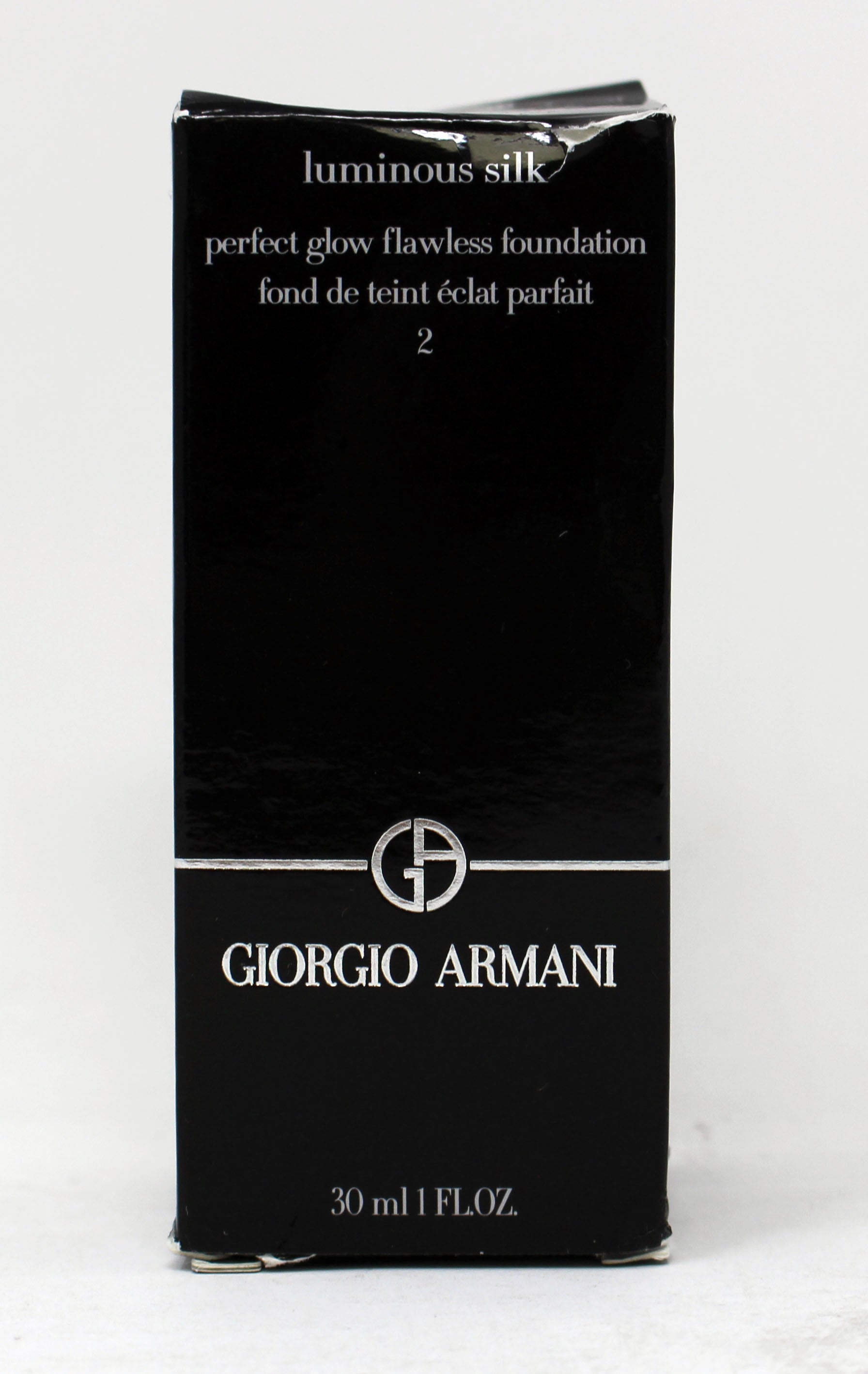 Giorgio Armani Luminous Silk Perfect Glow Flawless Foundation No 2 Ivory 1 Ounce